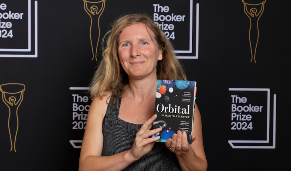 Samantha Harvey vence prémio Booker 2024 com o livro “Orbital”