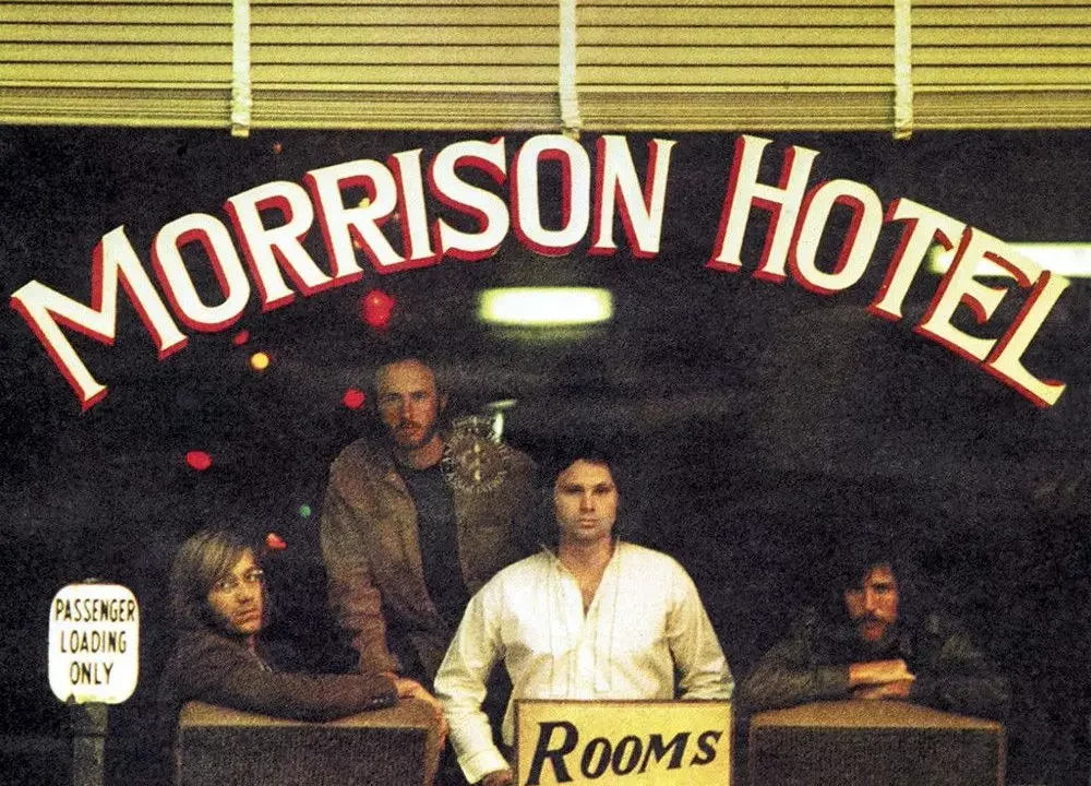 Incêndio destrói Morrison Hotel em Los Angeles, que foi capa do álbum da banda The Doors