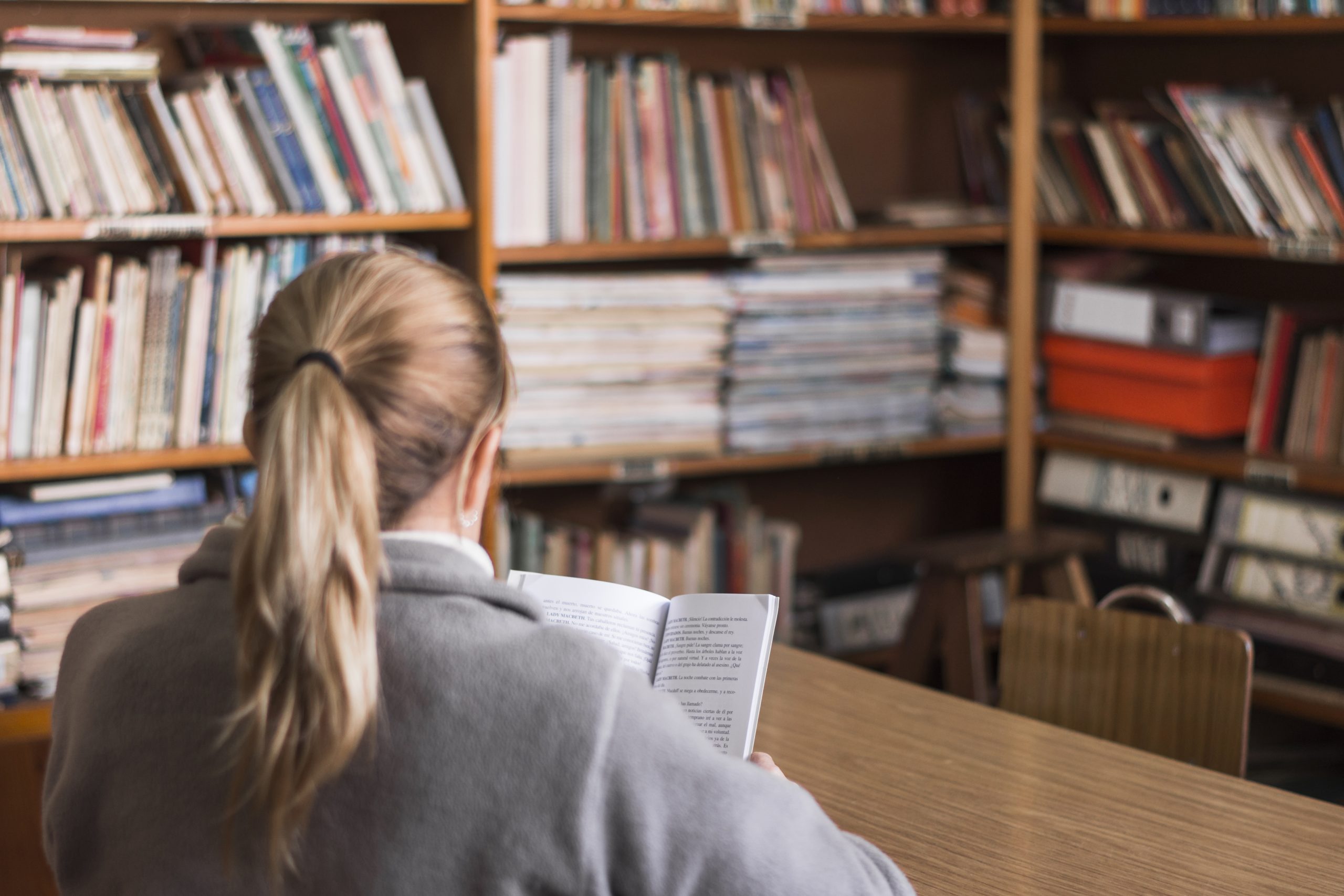 Livros editados diminuíram mas preço aumentou em 2023 face ao ano anterior