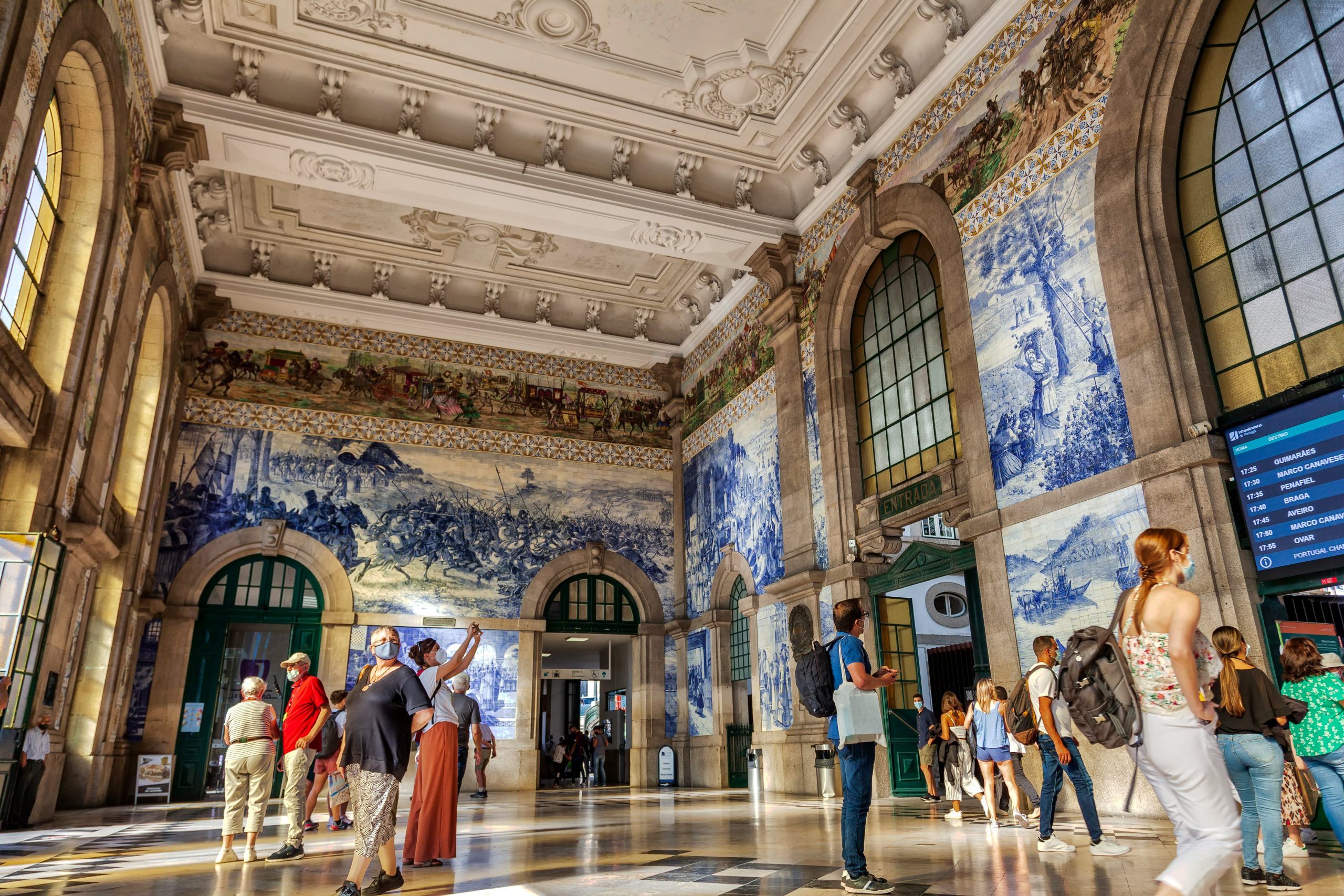 Sindicato denuncia implementação abusiva do regulamento de artistas de rua do Porto