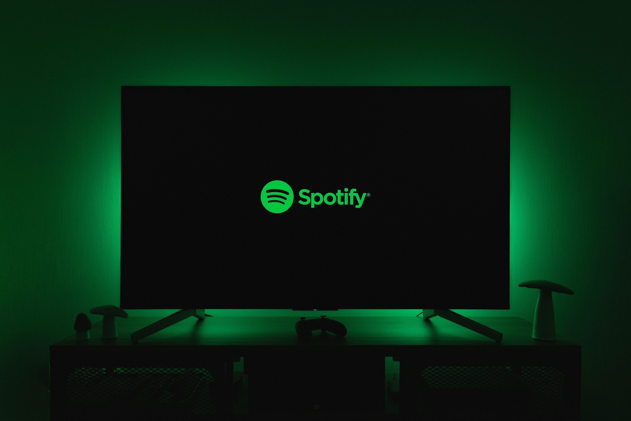 Spotify passa de prejuízo a lucro de mais de 1.130 milhões de euros em 2024